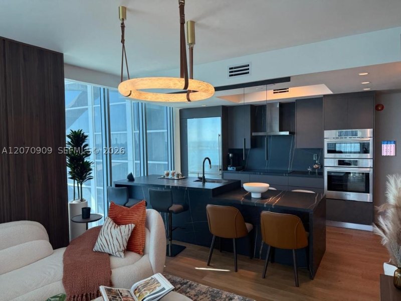 Comprar apartamento no Marina Blue 1509