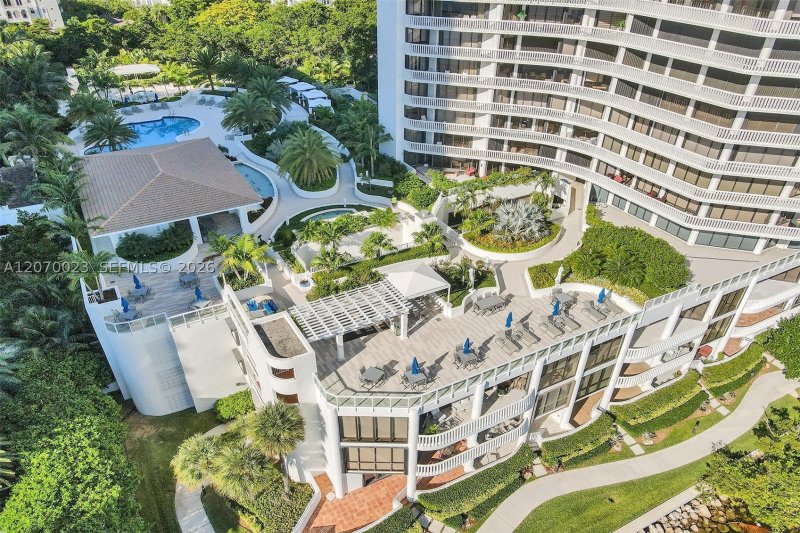Comprar apartamento en 3000 Williams Island 1106