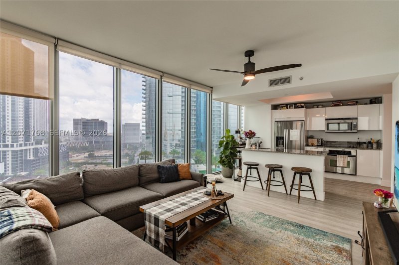 Alquiler de apartamento en Marina Blue 1601