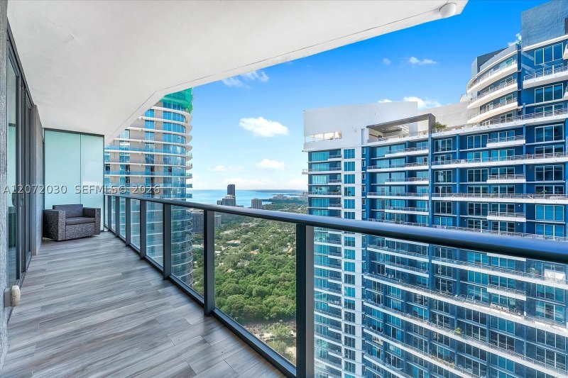Comprar apartamento en Dua Miami - SLS Brickell Condo 4807