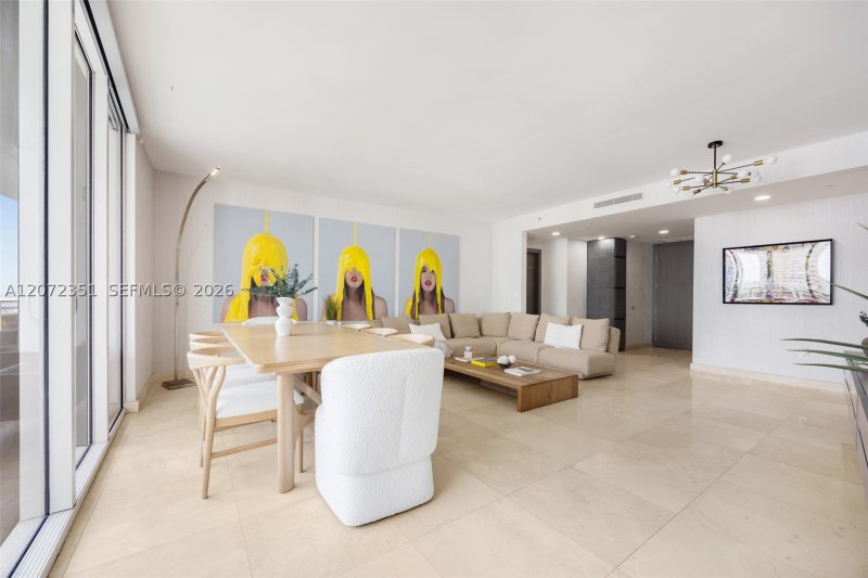 Alquiler de apartamento en Carbonell 2506