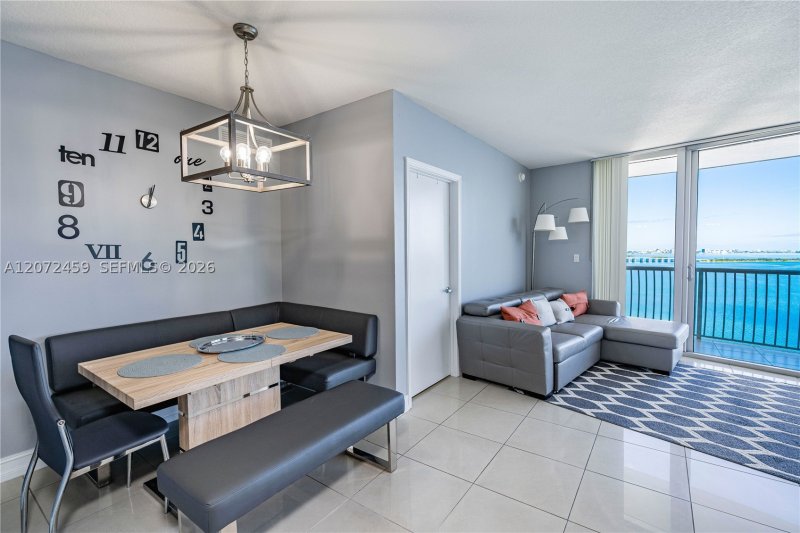 Alquiler de apartamento en Opera Tower 2301