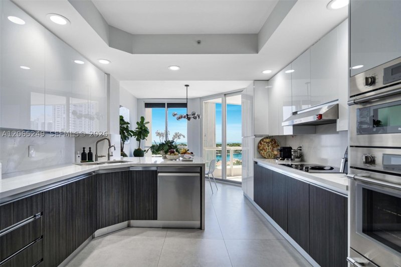 Condo for sale at Atlantic Three at The Point 1006