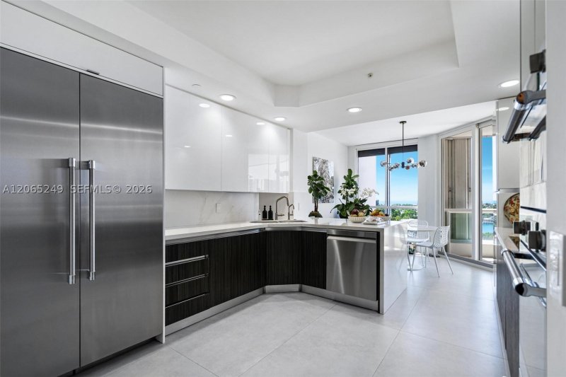 Condo for sale at Atlantic Three at The Point 1006