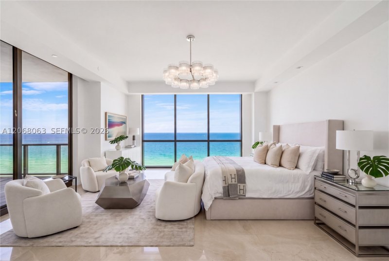 Condo for sale at Mansions at Acqualina 1201