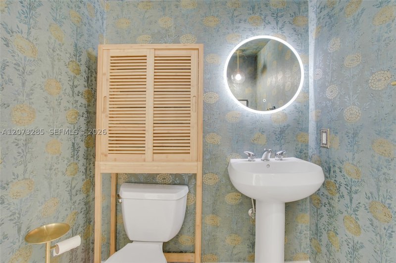 Property photo # 8