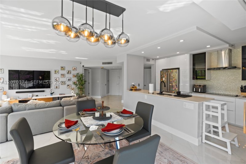 Comprar apartamento no 1000 Williams Island 202