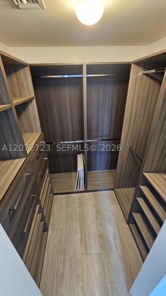 Alquiler de apartamento en Brickell Heights East 2102