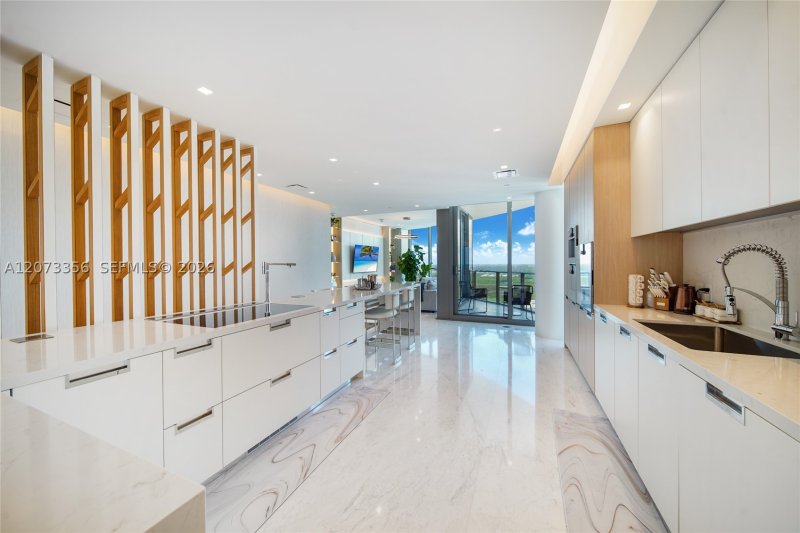 Condo for sale at Ritz Carlton Residences Sunny Isles 4101