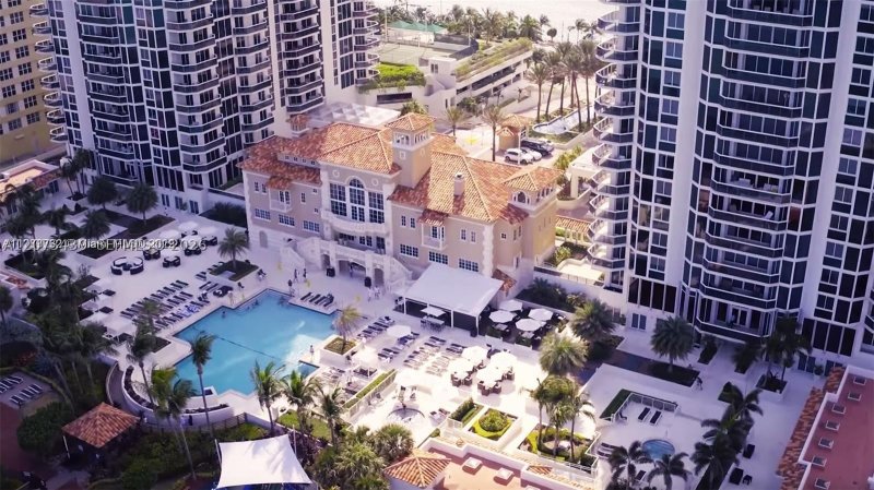Blue Diamond Condo Apt #3708