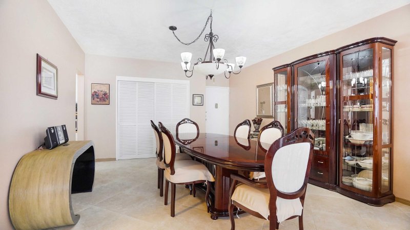 Property photo # 9