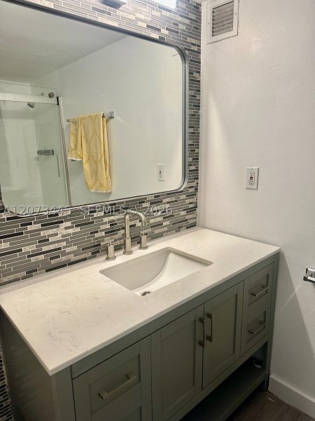 Property photo # 11