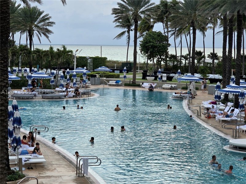 Fontainebleau II Apt #1401