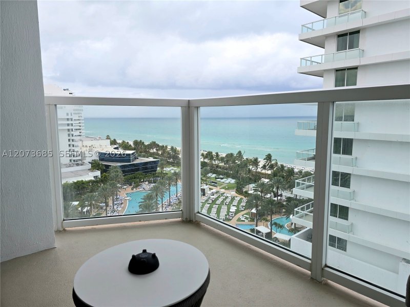 Comprar apartamento no Fontainebleau II 1401