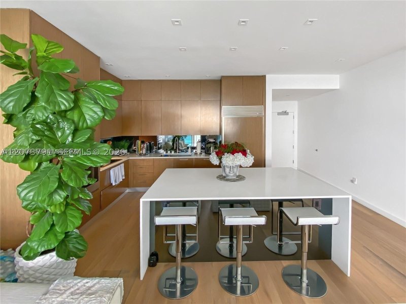 Aluguel de apartamento no Paramount Bay 1606