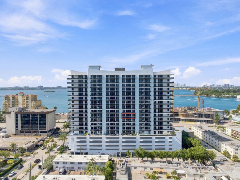 Condo for sale at The Lexi 1008