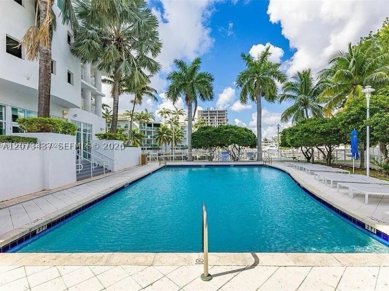 Alquiler de apartamento en 360 Condominium East 904