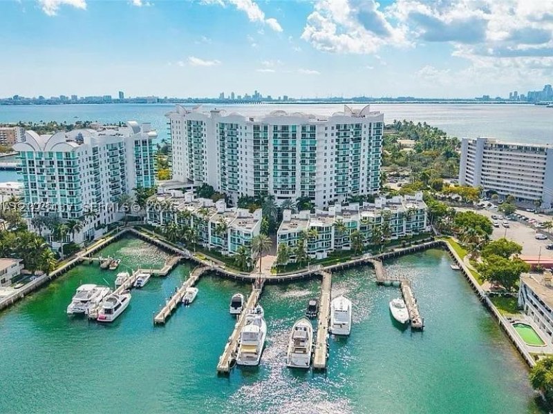 Alquiler de apartamento en 360 Condominium East 904