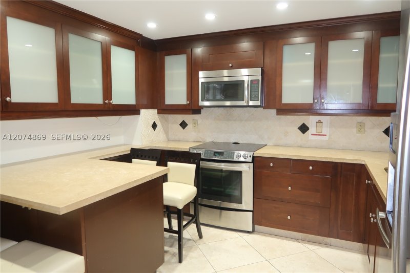 Property photo # 6