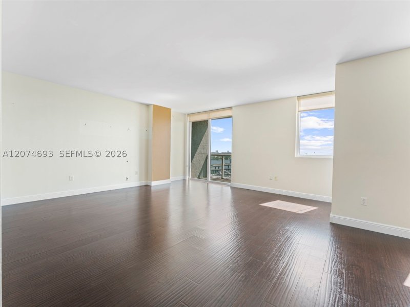 Aluguel de apartamento no Vizcayne Everglades On The Bay 1803