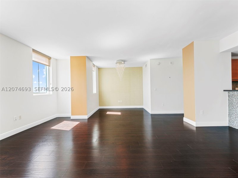 Aluguel de apartamento no Vizcayne Everglades On The Bay 1803