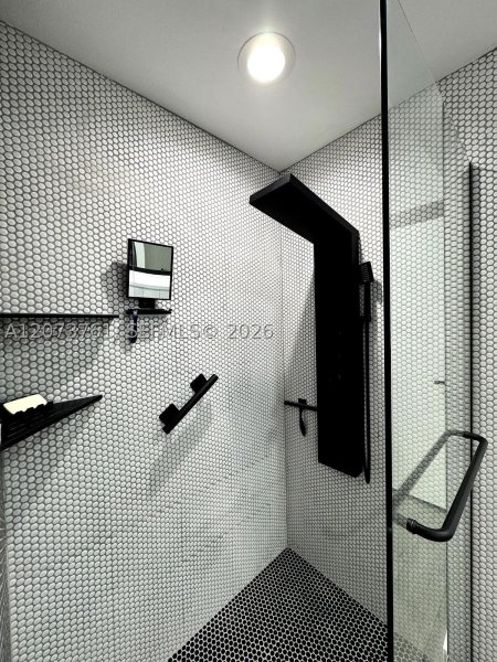 Comprar apartamento en One Fifty One at Biscayne 1403