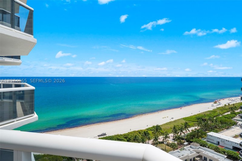 Condo for sale at Blue Diamond Condo 1804