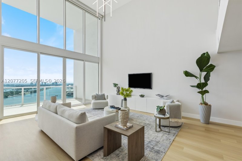 Aluguel de apartamento no Ten Museum Park 3403