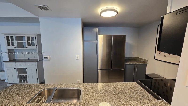 Comprar apartamento no 1800 Biscayne Plaza PH-10