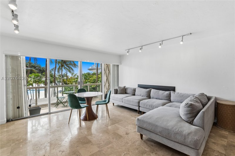 Condo for sale at Brickell Townhouse 2T