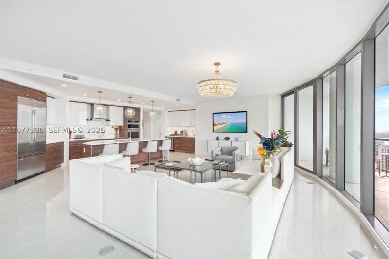 Apartment for rent at 100 Las Olas 4203