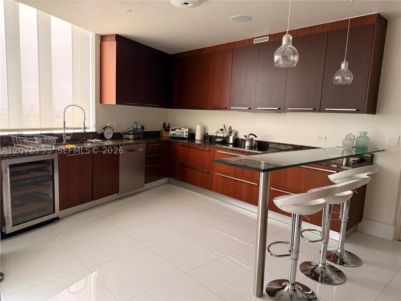 Apartment for rent at Trump Tower One 2406