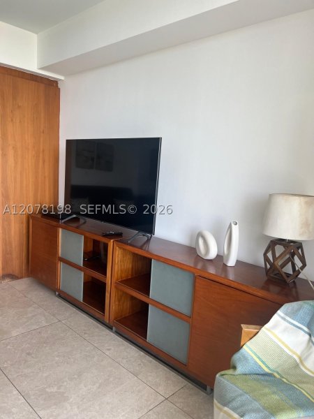 Apartment for rent at 50 Biscayne 606