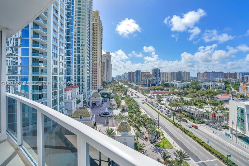 Condo for sale at Trump International Sonesta Beach Resort 917