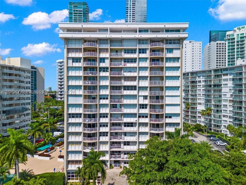 Alquiler de apartamento en Bayshore Place 1101A