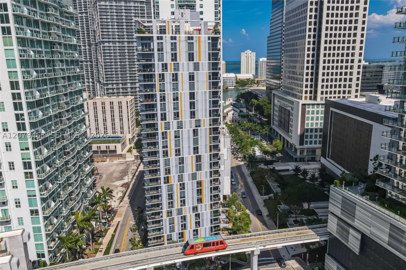 Condo for sale at MyBrickell Condo 707