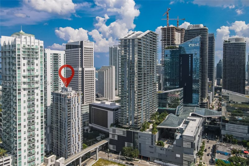 Condo for sale at MyBrickell Condo 707