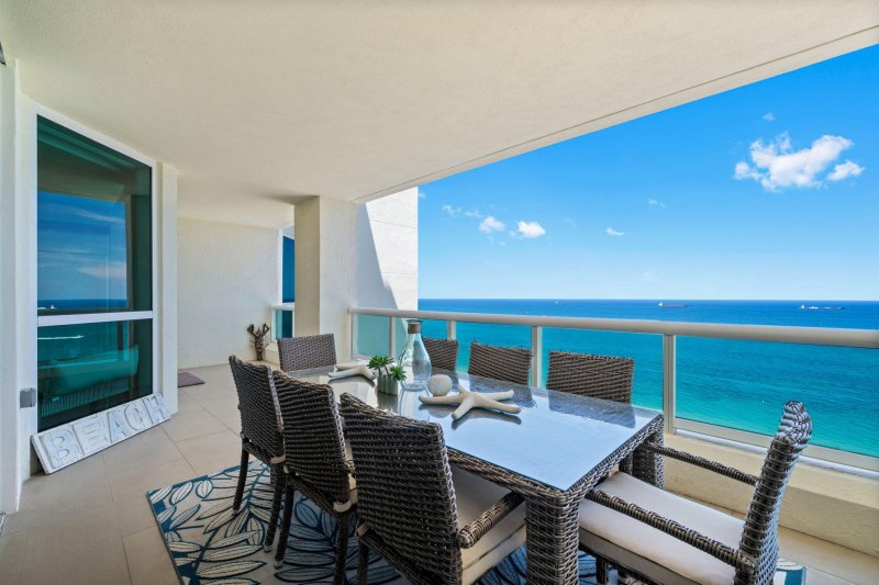 Comprar apartamento en Las Olas Beach Club 2303