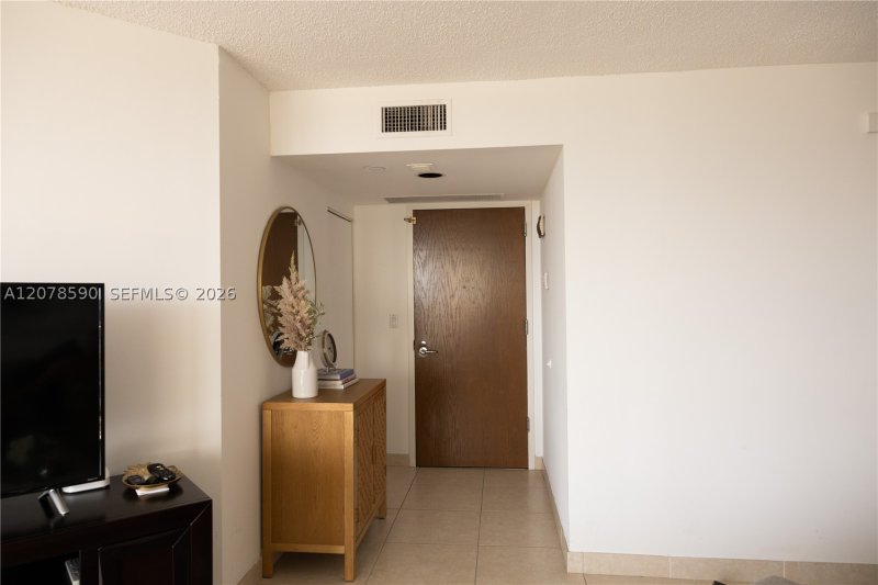 Comprar apartamento en 1000 Williams Island 1010