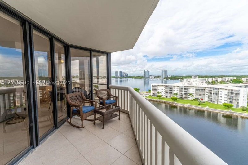 Comprar apartamento en 1000 Williams Island 1010
