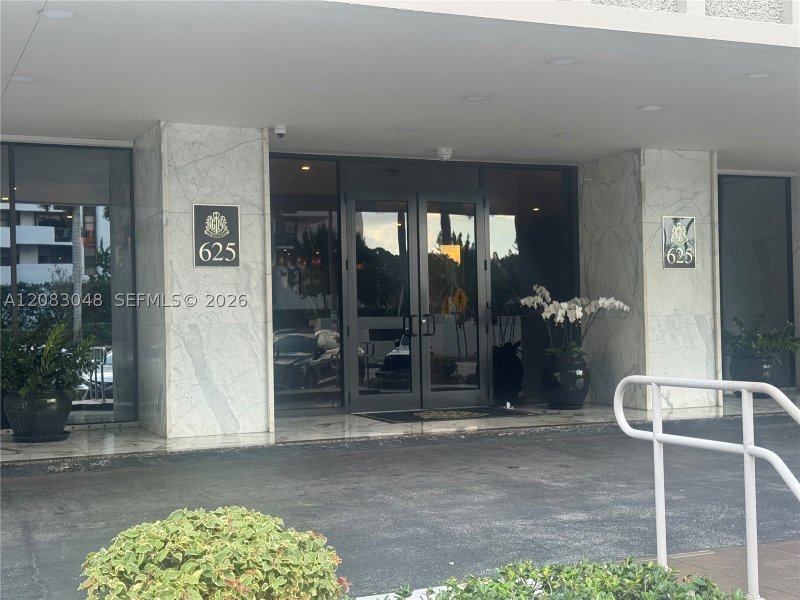 Comprar apartamento en Gables Plaza 1103