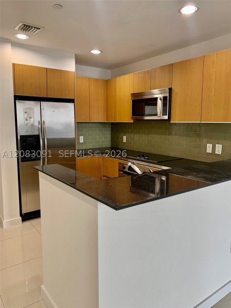 Apartment for rent at Avenue on Brickell 1060 Tower 1713