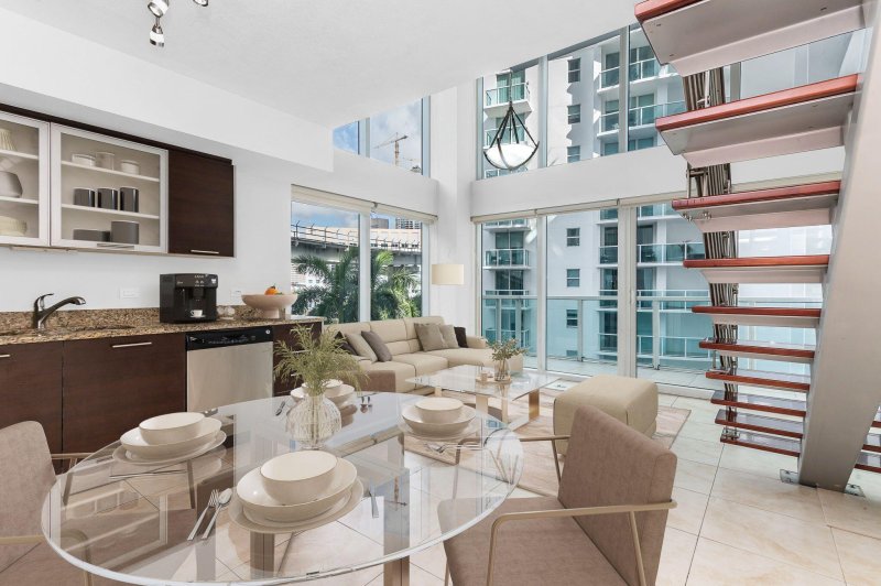 Comprar apartamento no Brickell on the River South #417