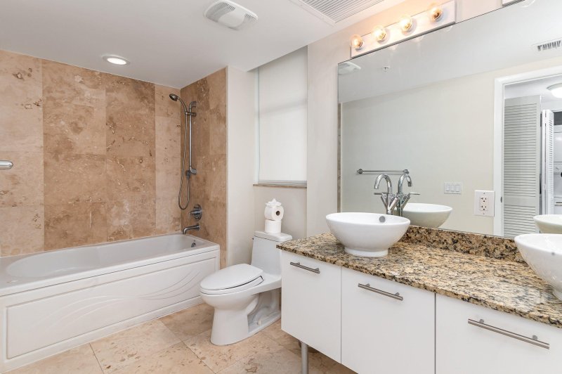 Comprar apartamento no Brickell on the River South #417
