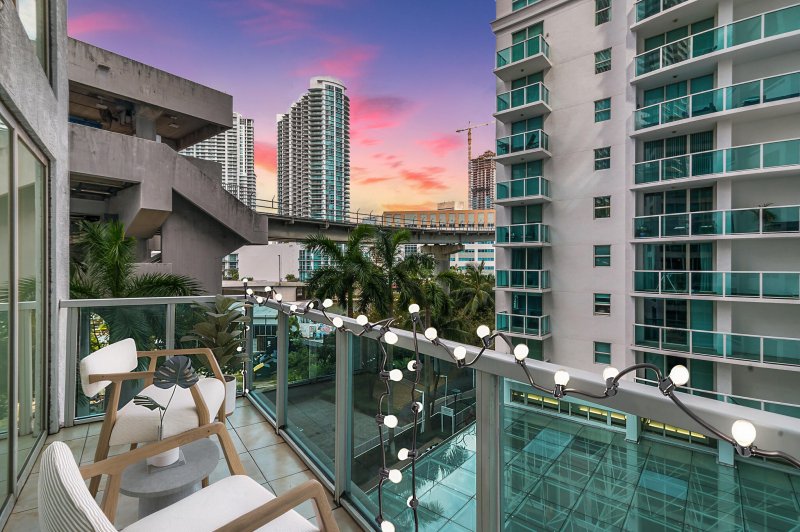 Comprar apartamento no Brickell on the River South #417