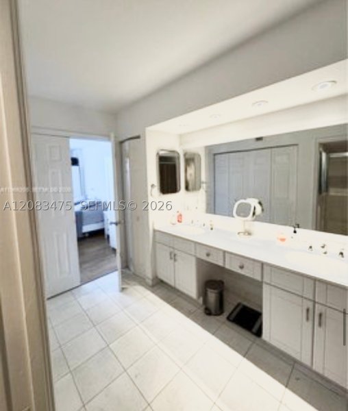 Comprar apartamento en Mystic Pointe 500 3003