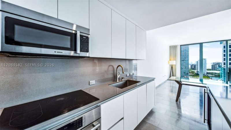 Condo for sale at Brickell City Centre Reach 1605