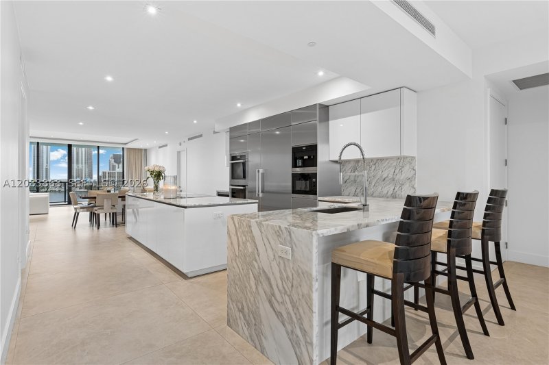 Condo for sale at Prive 607