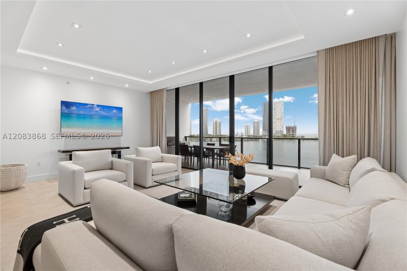 Condo for sale at Prive 607