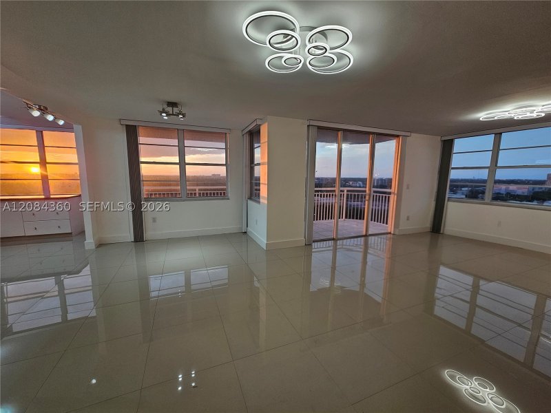 Comprar apartamento en Del Prado North Tower 1204